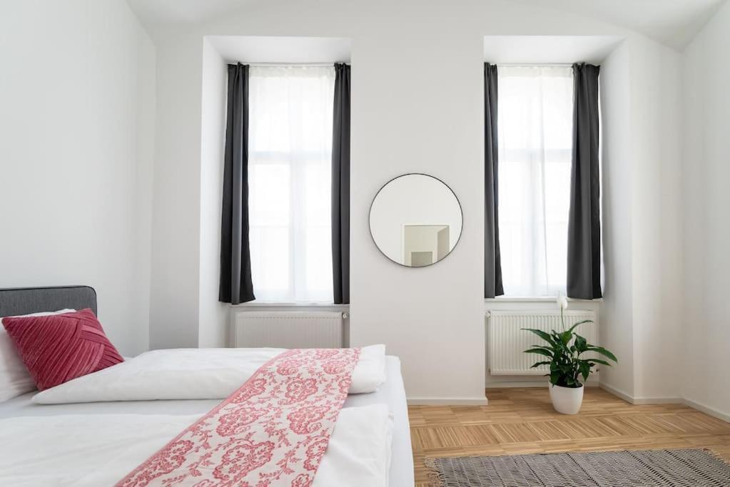 Spacious 2br Near Attractions By Hm Appartement Wenen